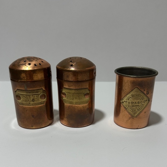 Vintage 1940s-1960s Copper Kitchen Salt & Pepper Shaker & Tabasco Set - Picture 2 of 8